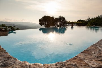 Infinity pool