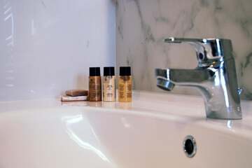 Bathroom amenities