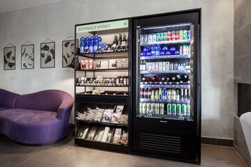 Snack bar