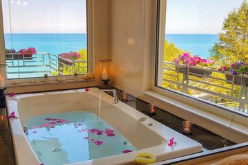 Jetted tub