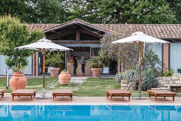 Poolside bar