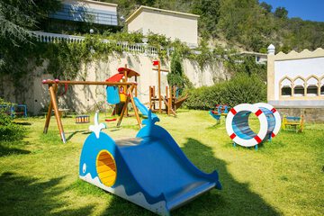 Children's play area - outdoor