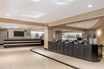 Breakfast/Coffee Service 90 of 120