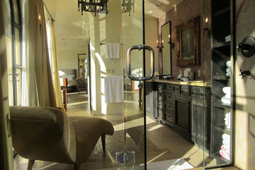 hotel_rooms