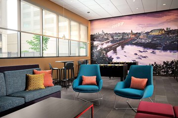 Hotel Interior 5 of 28