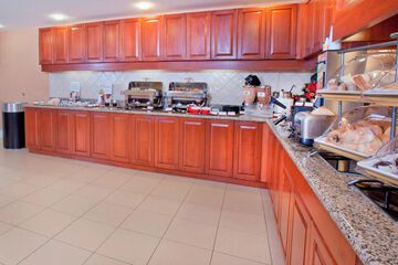 Breakfast/Coffee Service 14 of 18