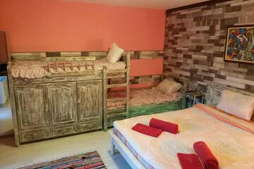 Photo 48