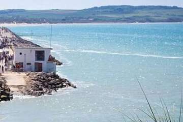 Beach bar