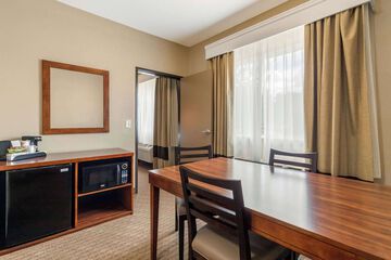 Room 12 of 30