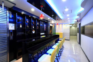 Hotel Bar