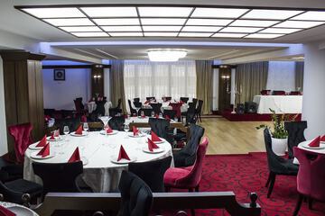 Banquet hall