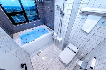 Bathroom shower