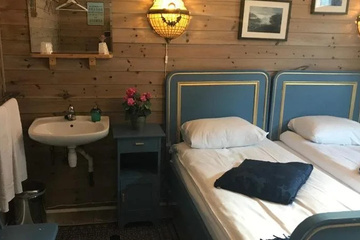 guest_rooms