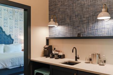 Private kitchenette