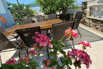 Photo 47