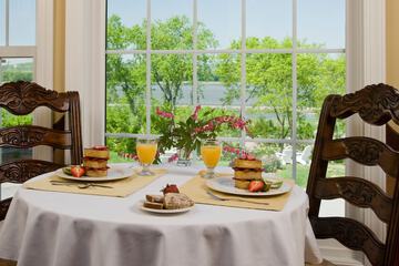 In-room dining