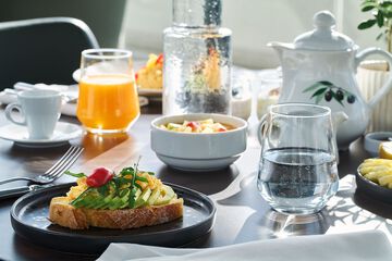 Breakfast meal