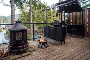 BBQ/picnic area