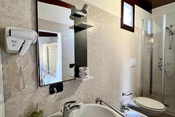 Photo 43