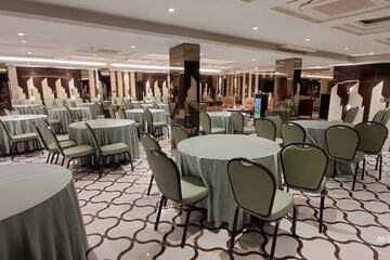 Banquet hall