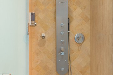 Jetted tub