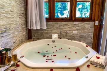Indoor spa tub