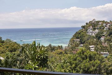 Beach/ocean view