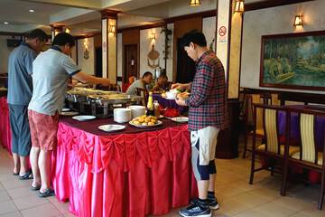 Breakfast buffet