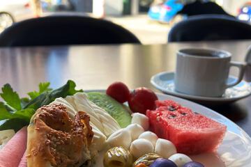 Breakfast meal