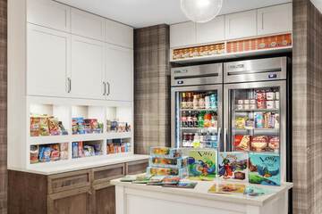 Snack bar