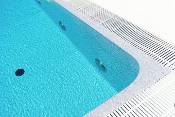 Infinity pool