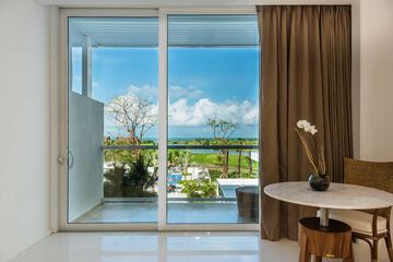 Beach/ocean view