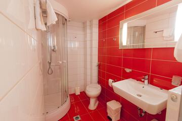Jetted tub