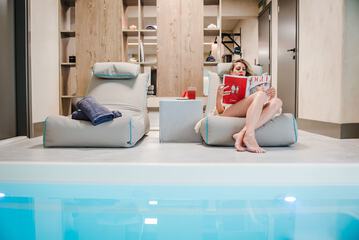 Indoor spa tub