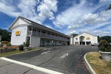 Super 8 by Wyndham Albany