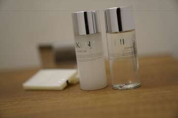 Bathroom amenities