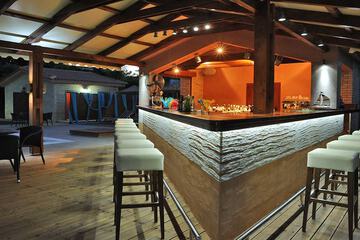 Poolside bar