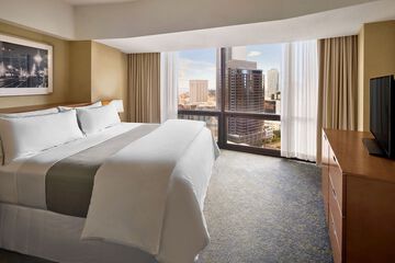 Room 32 of 95