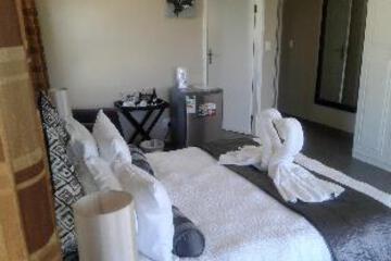Deluxe Room with Bath