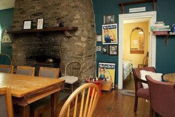  HI-Harpers Ferry Hostel & Campground 3