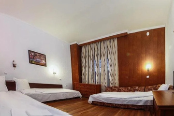 guest_rooms