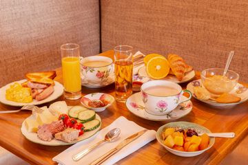 Breakfast meal