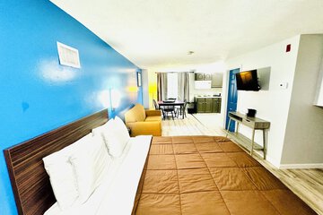 Room 35 of 39