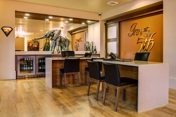 Check-in/check-out kiosk