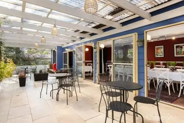 restaurant