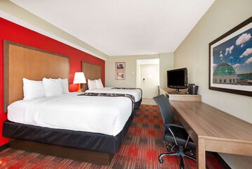 Room 32 of 58