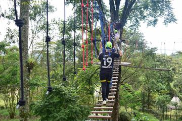 Ropes course (team building)