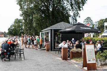 Beach bar