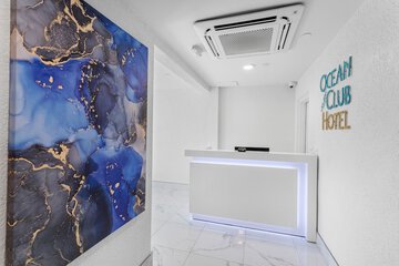 Concierge desk