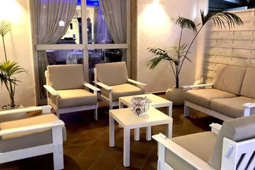 hotel_rooms